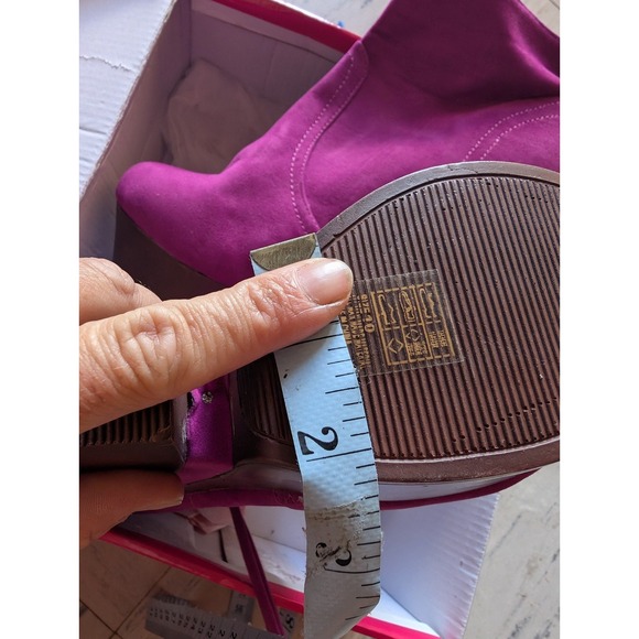 Chunky heel bootie - Picture 3 of 5